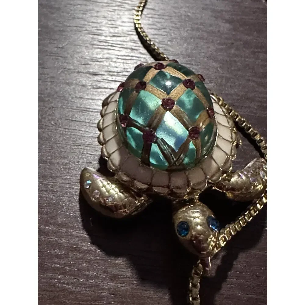 vtg BETSEY JOHNSON Turtle pendant Locket necklace Gold Tone Rhinestones